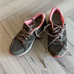 Vionic Women's Sneakers in Pink and Dark Gray
